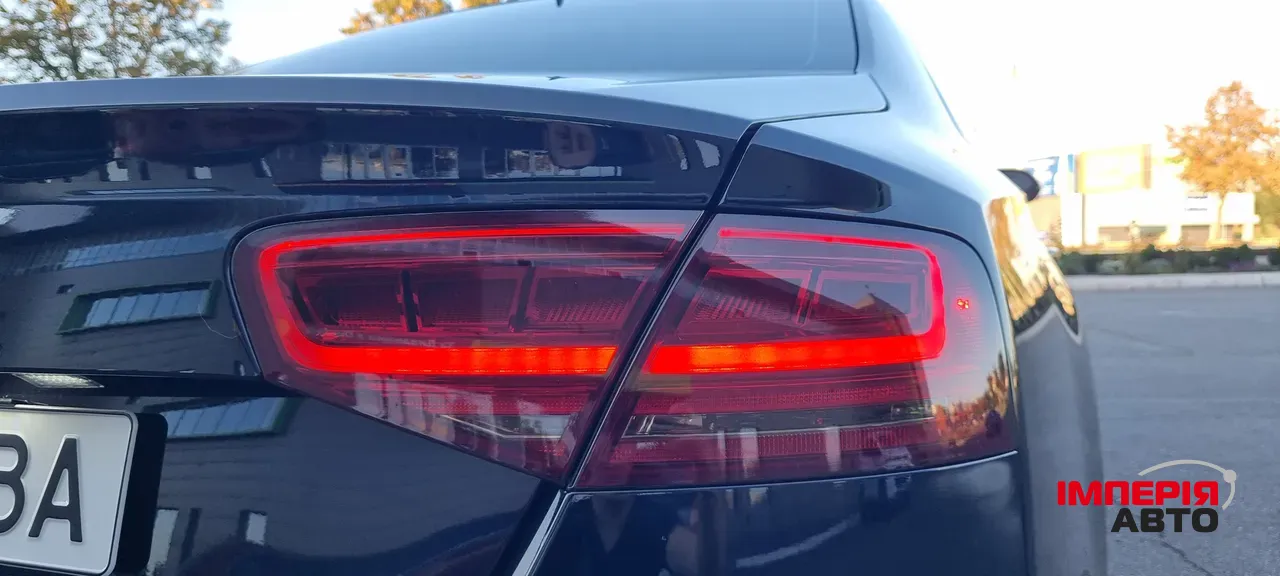 Audi A8 - фото 20