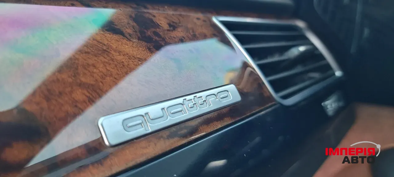 Audi A8 - фото 41