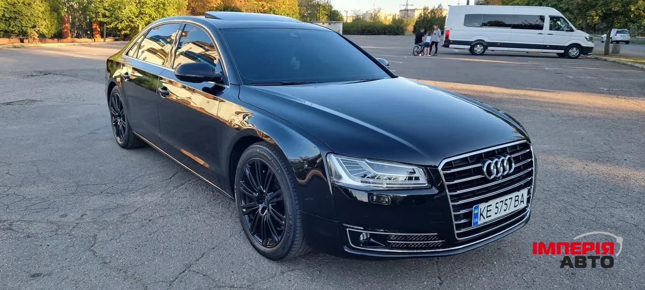 Audi A8 - фото 11