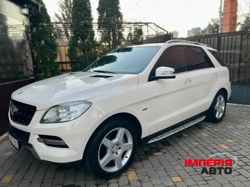 Mercedes-Benz M-Класс - фото 1