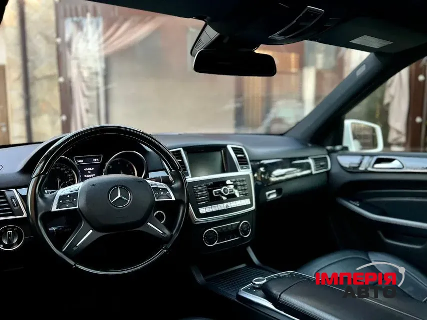 Mercedes-Benz M-Класс - фото 8