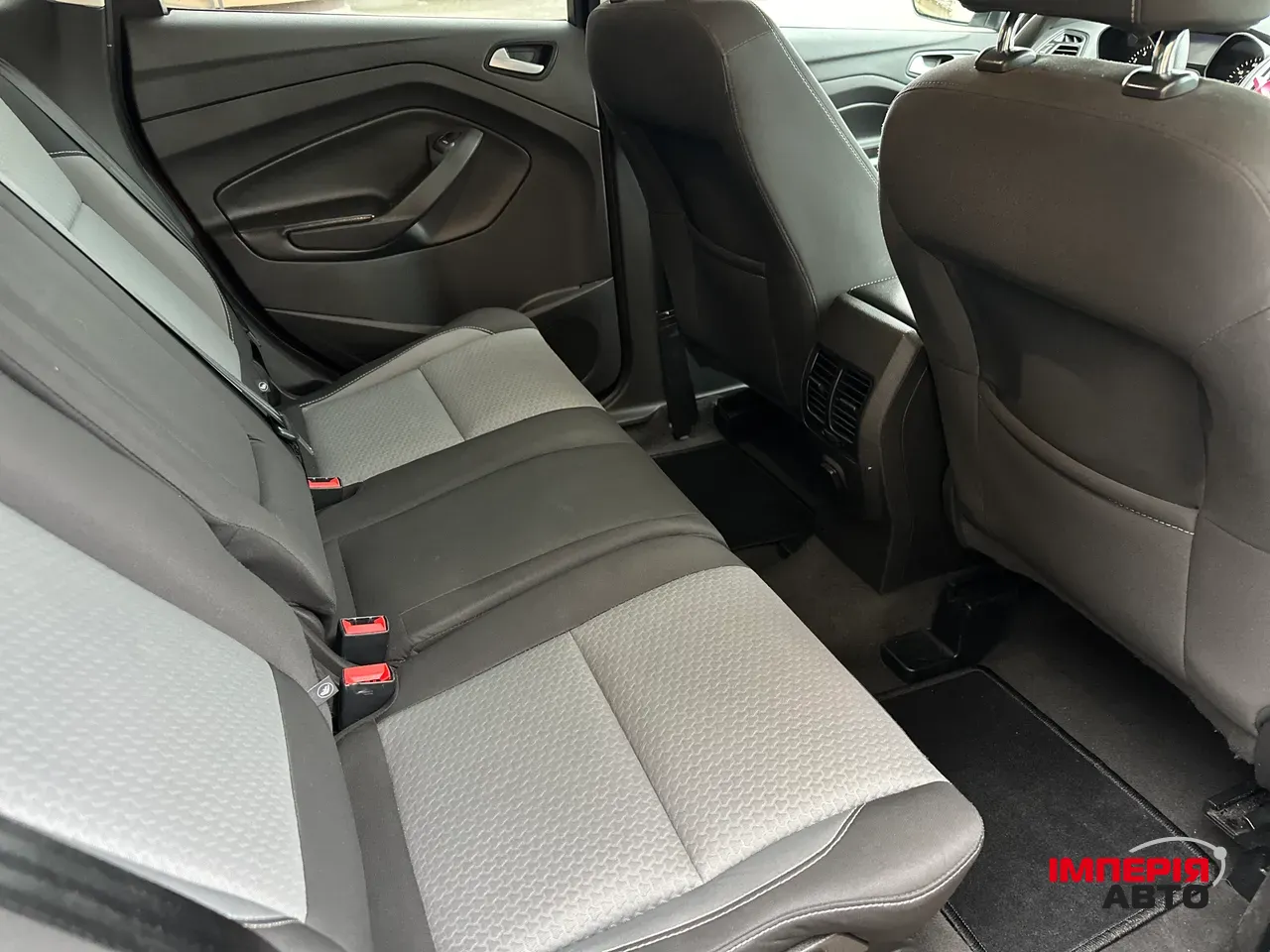 Ford Escape - фото 32