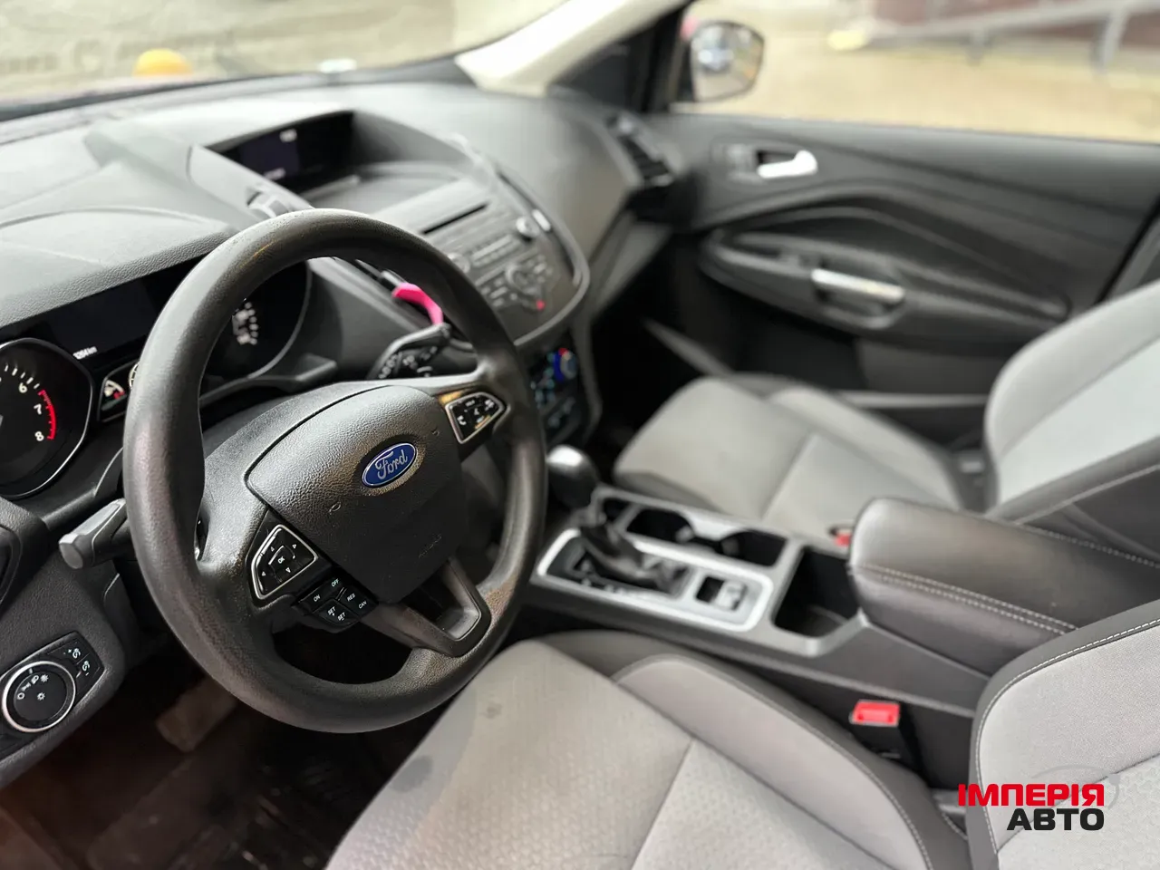 Ford Escape - фото 24