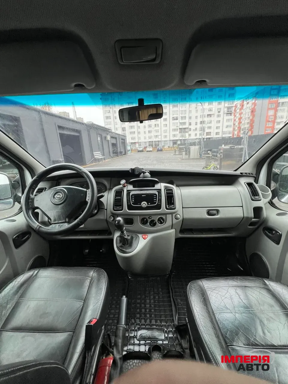 Opel Vivaro - фото 11