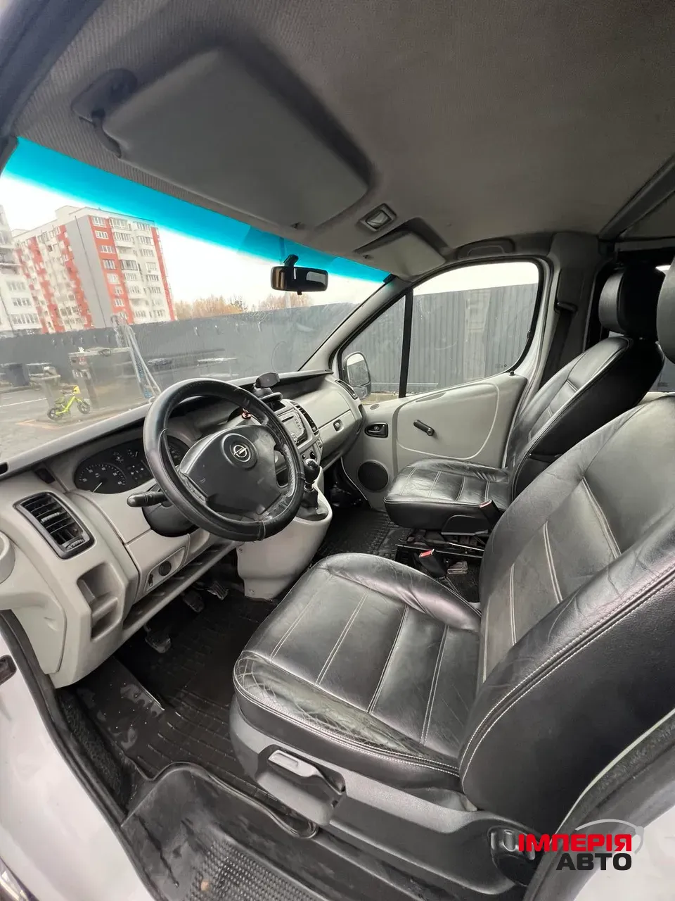 Opel Vivaro - фото 17