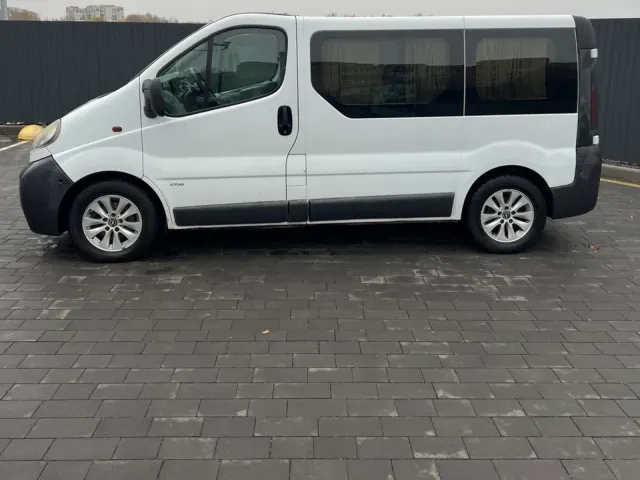 Opel Vivaro - фото 4