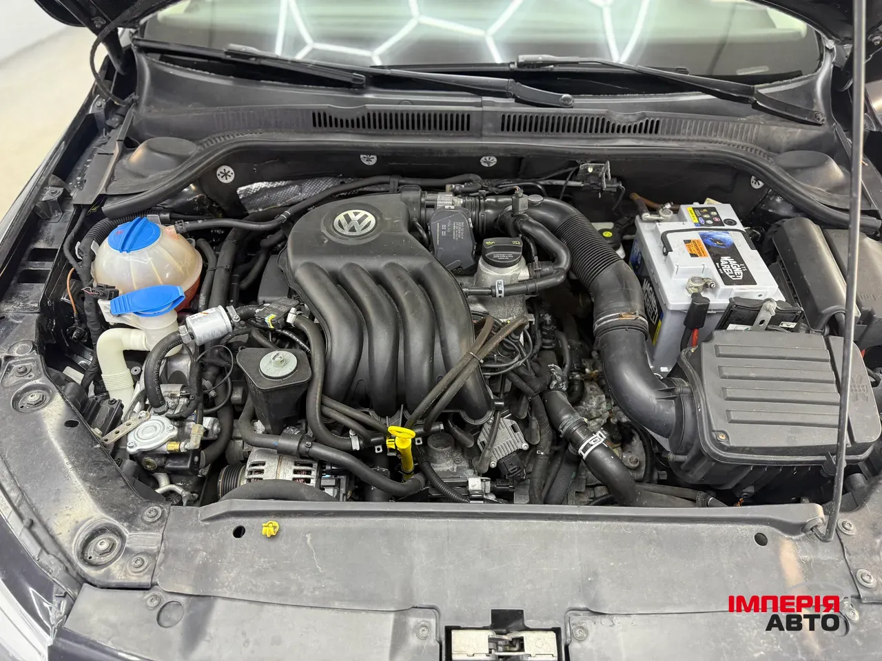 Volkswagen Jetta - фото 20