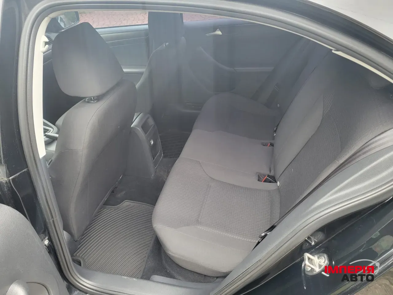 Volkswagen Jetta - фото 9