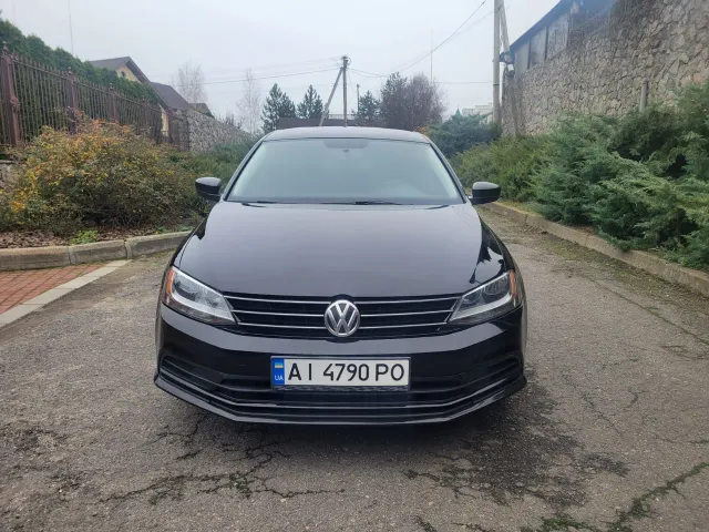 Volkswagen Jetta - фото 1