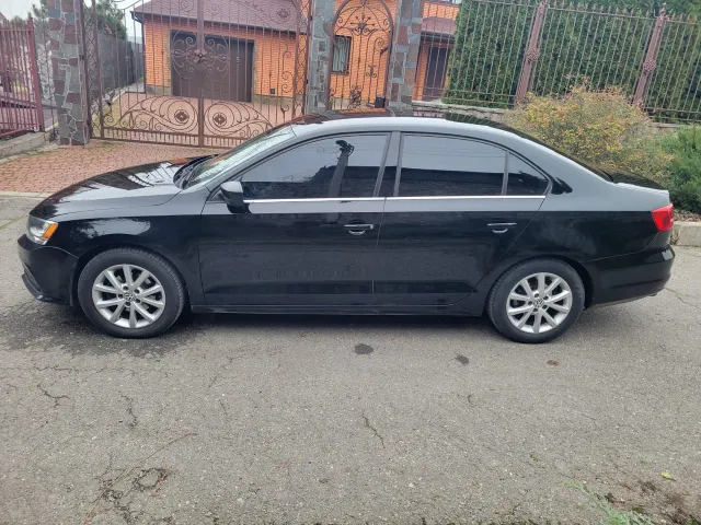 Volkswagen Jetta - фото 5