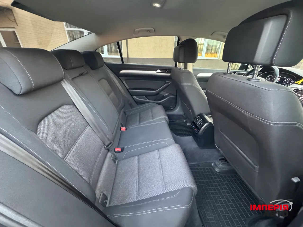 Volkswagen Passat - фото 35