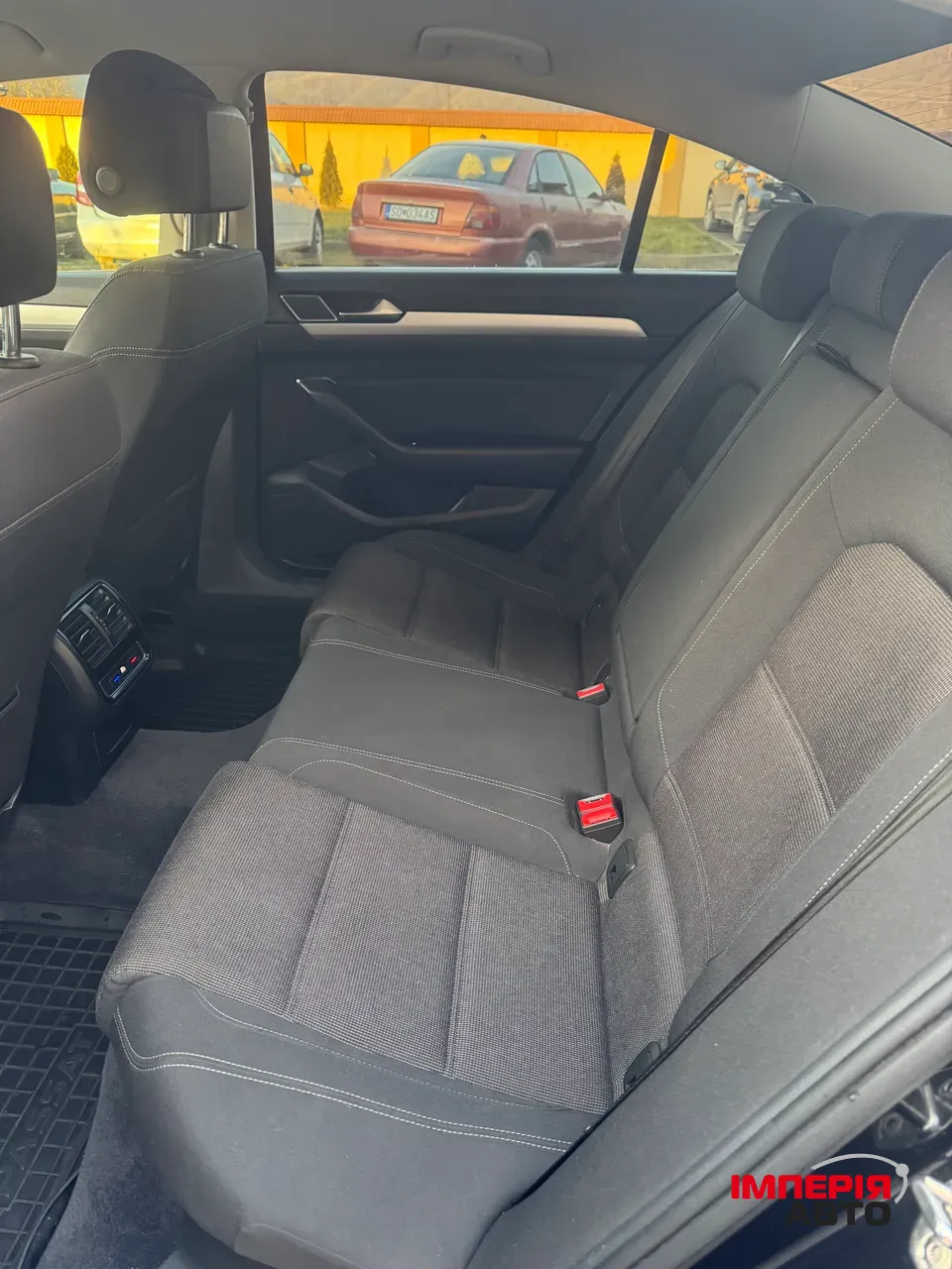 Volkswagen Passat - фото 16