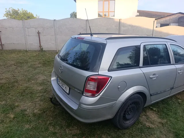 Opel Astra - фото 3
