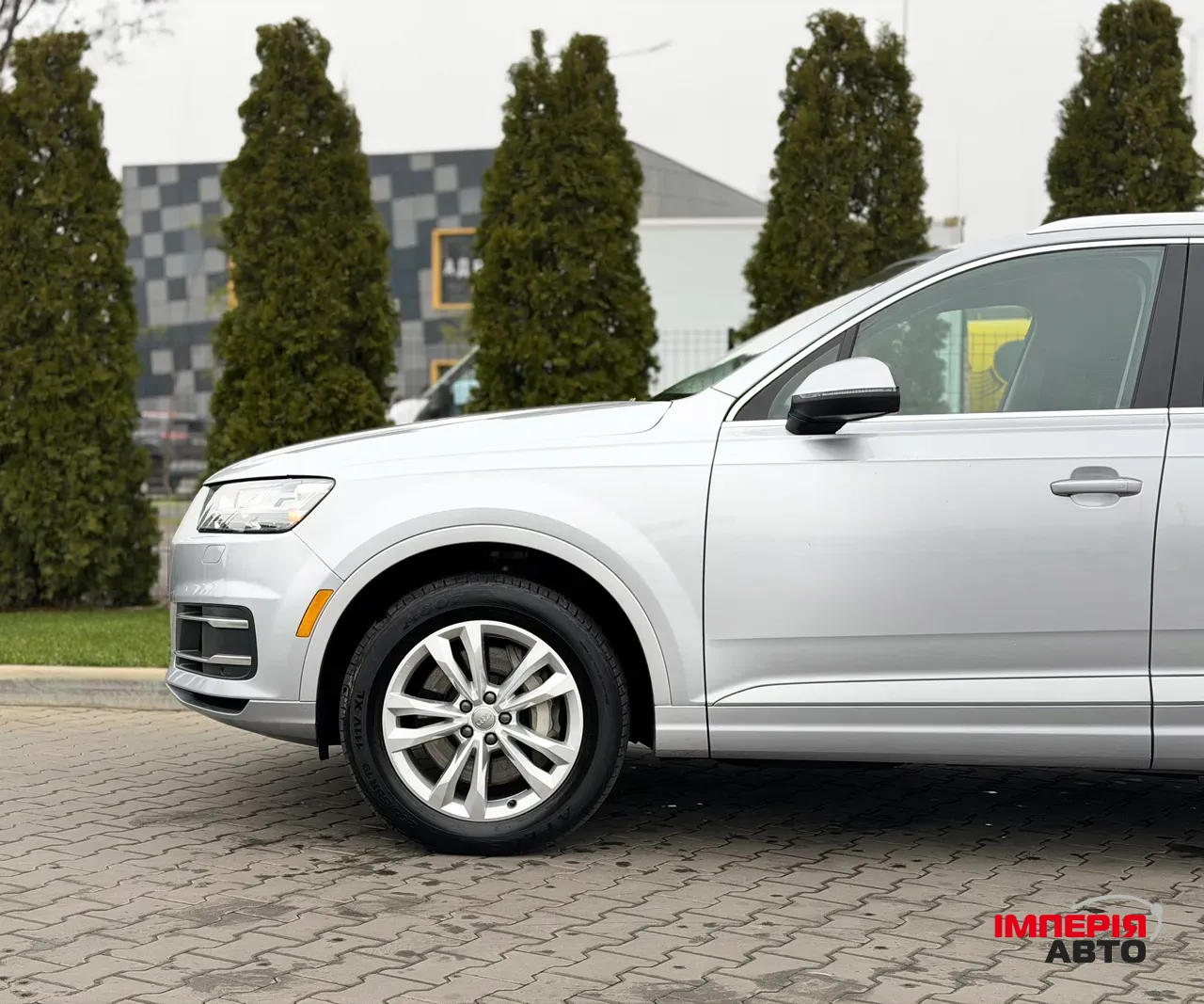Audi Q7 - фото 3
