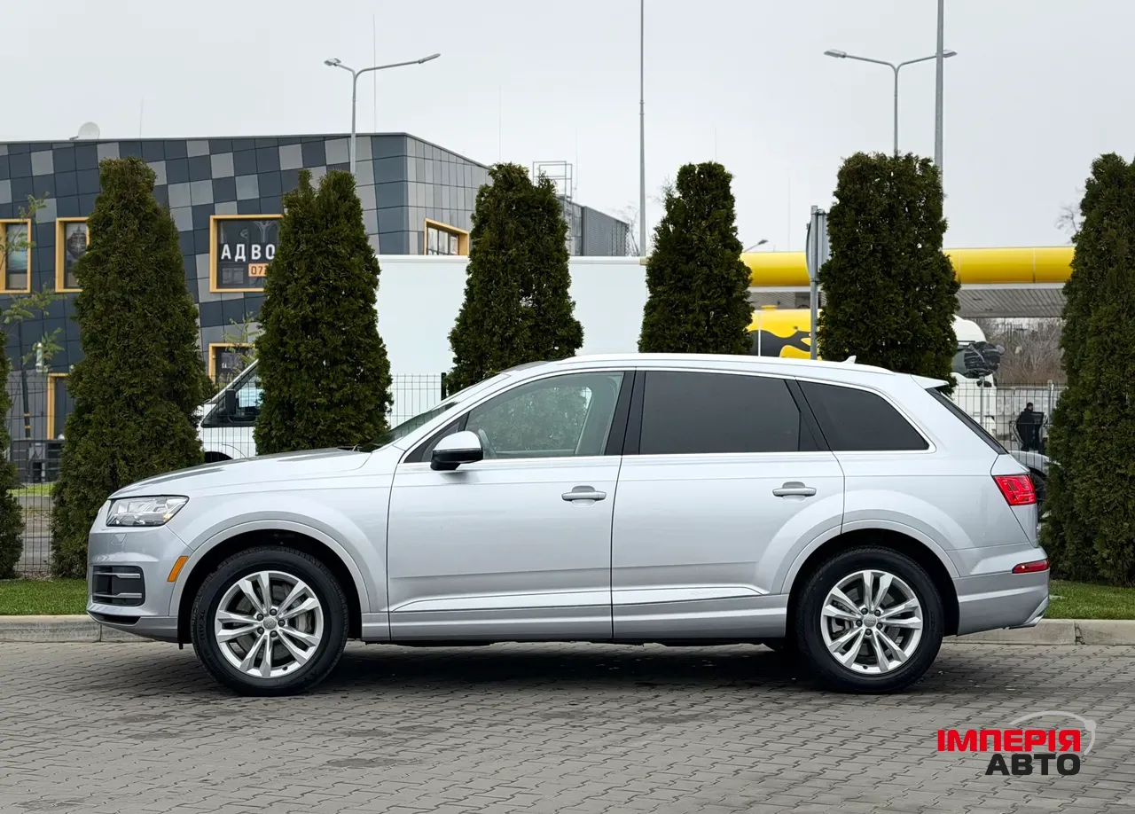 Audi Q7 - фото 5