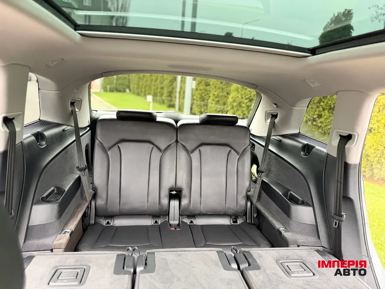 Audi Q7 - фото 25