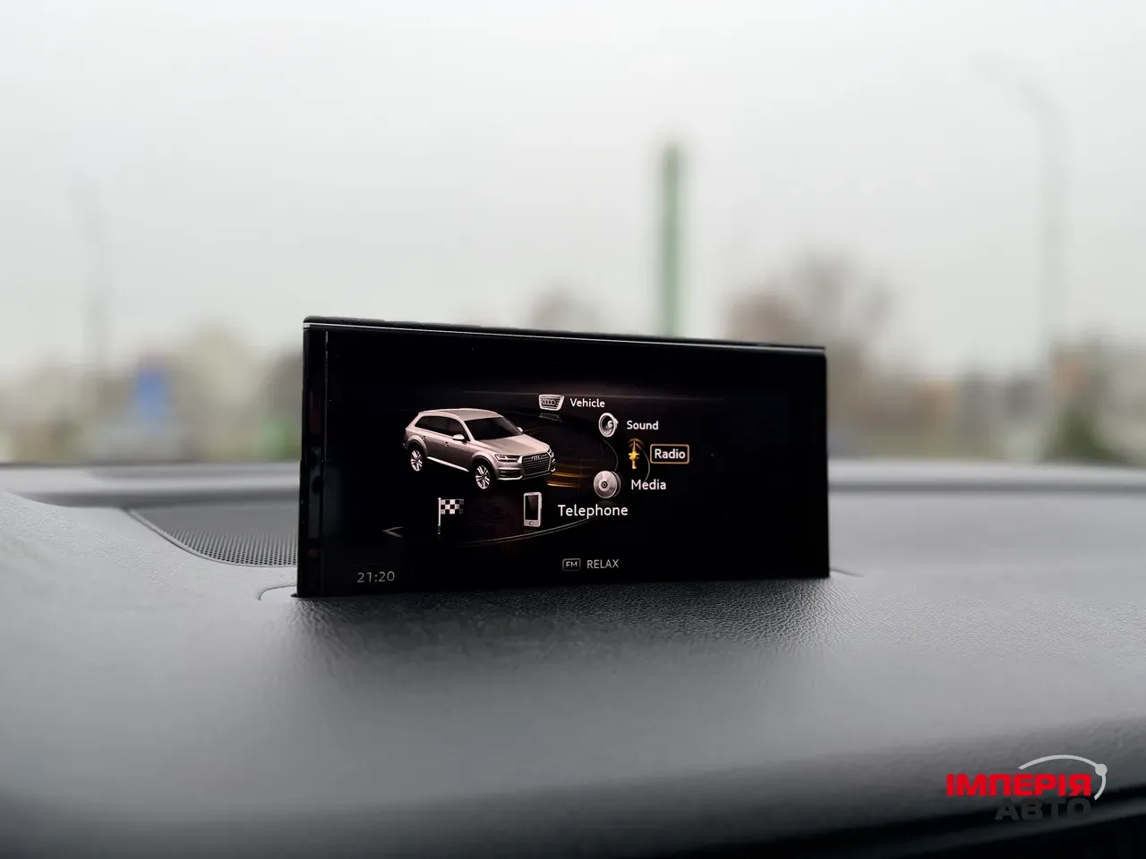 Audi Q7 - фото 36