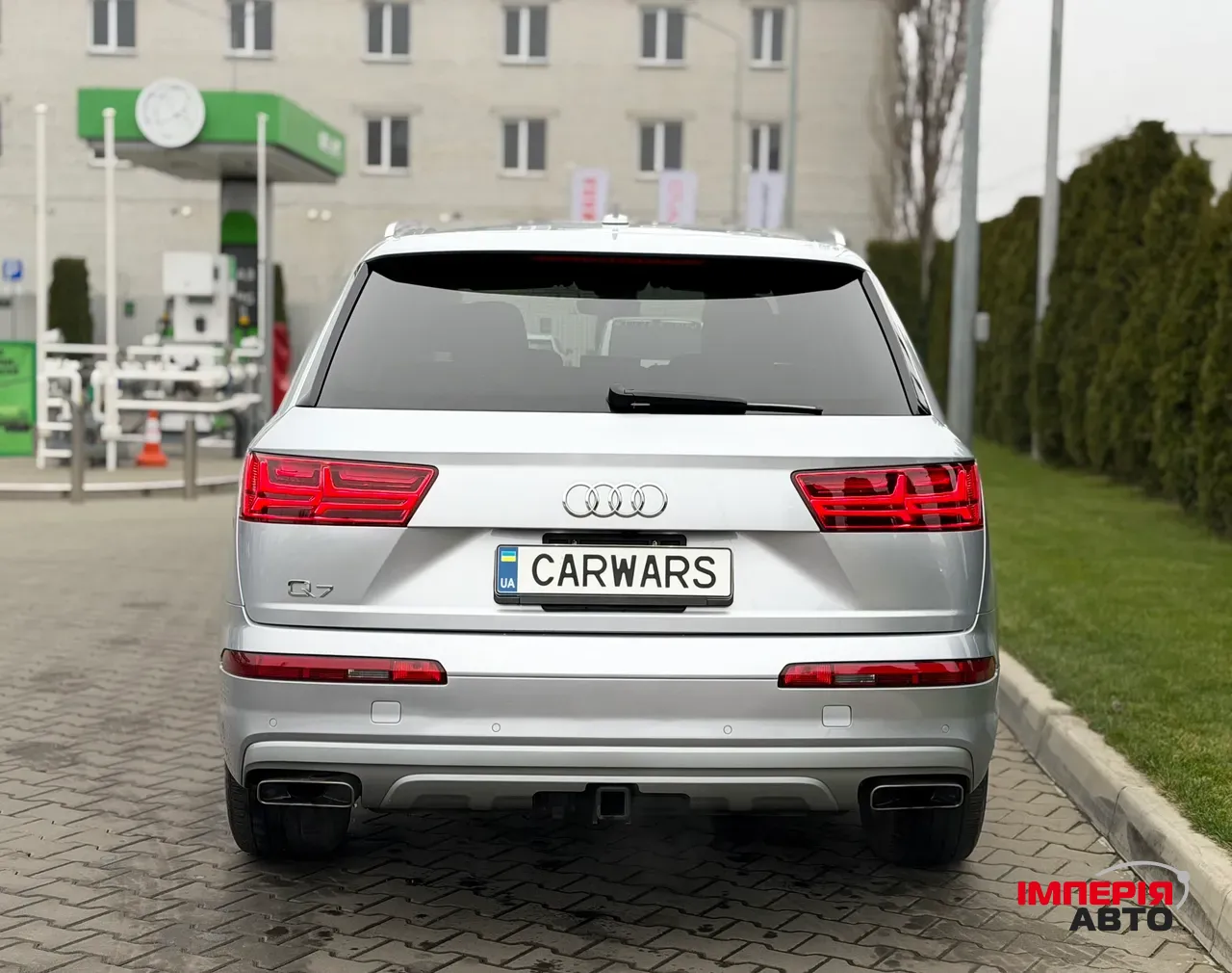 Audi Q7 - фото 14