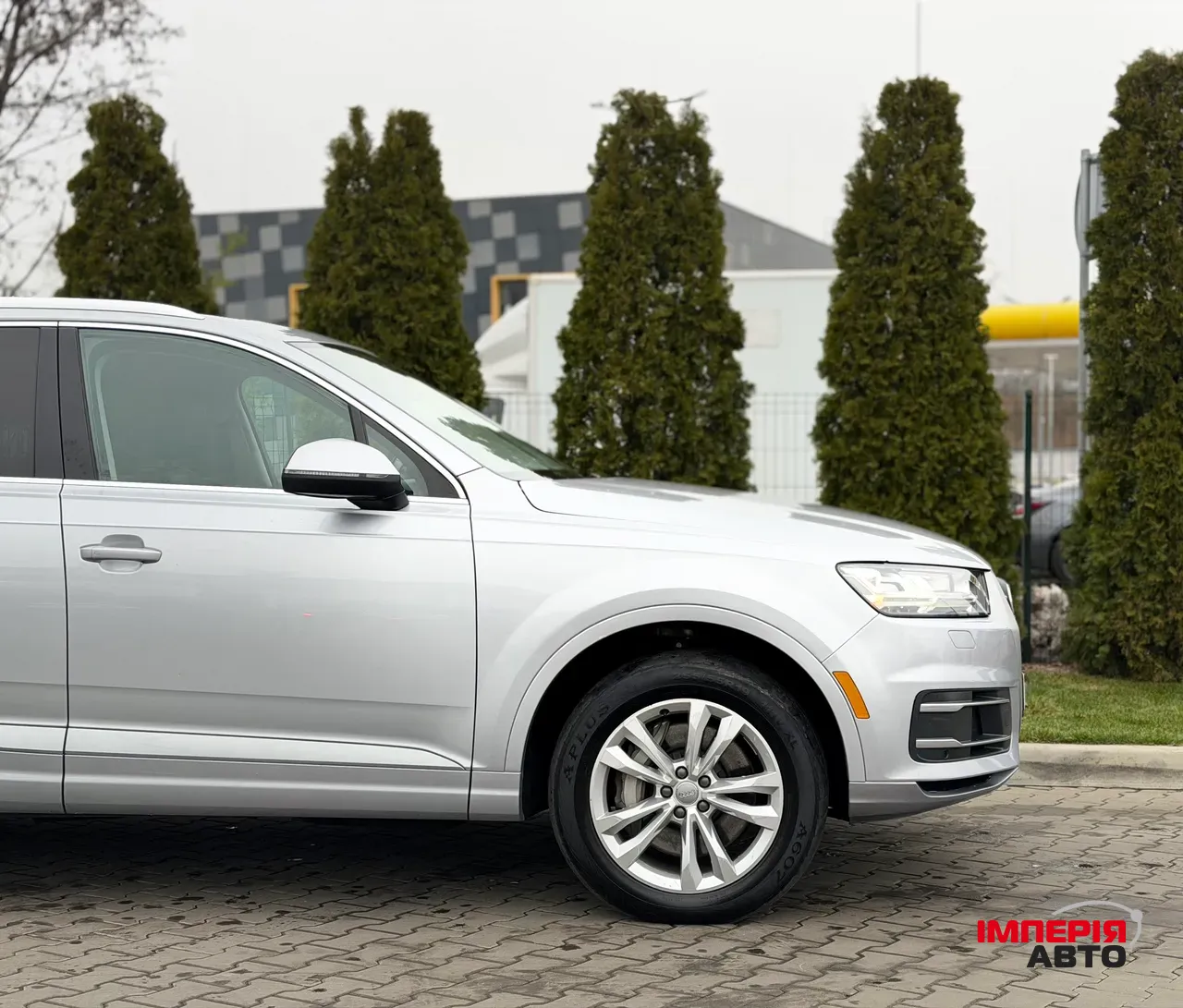 Audi Q7 - фото 19