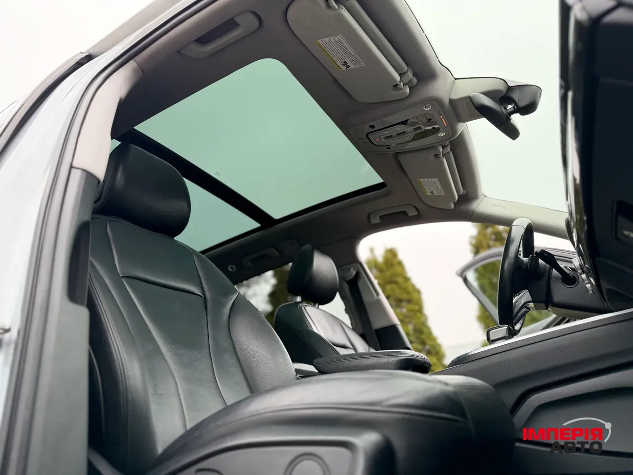 Audi Q7 - фото 29