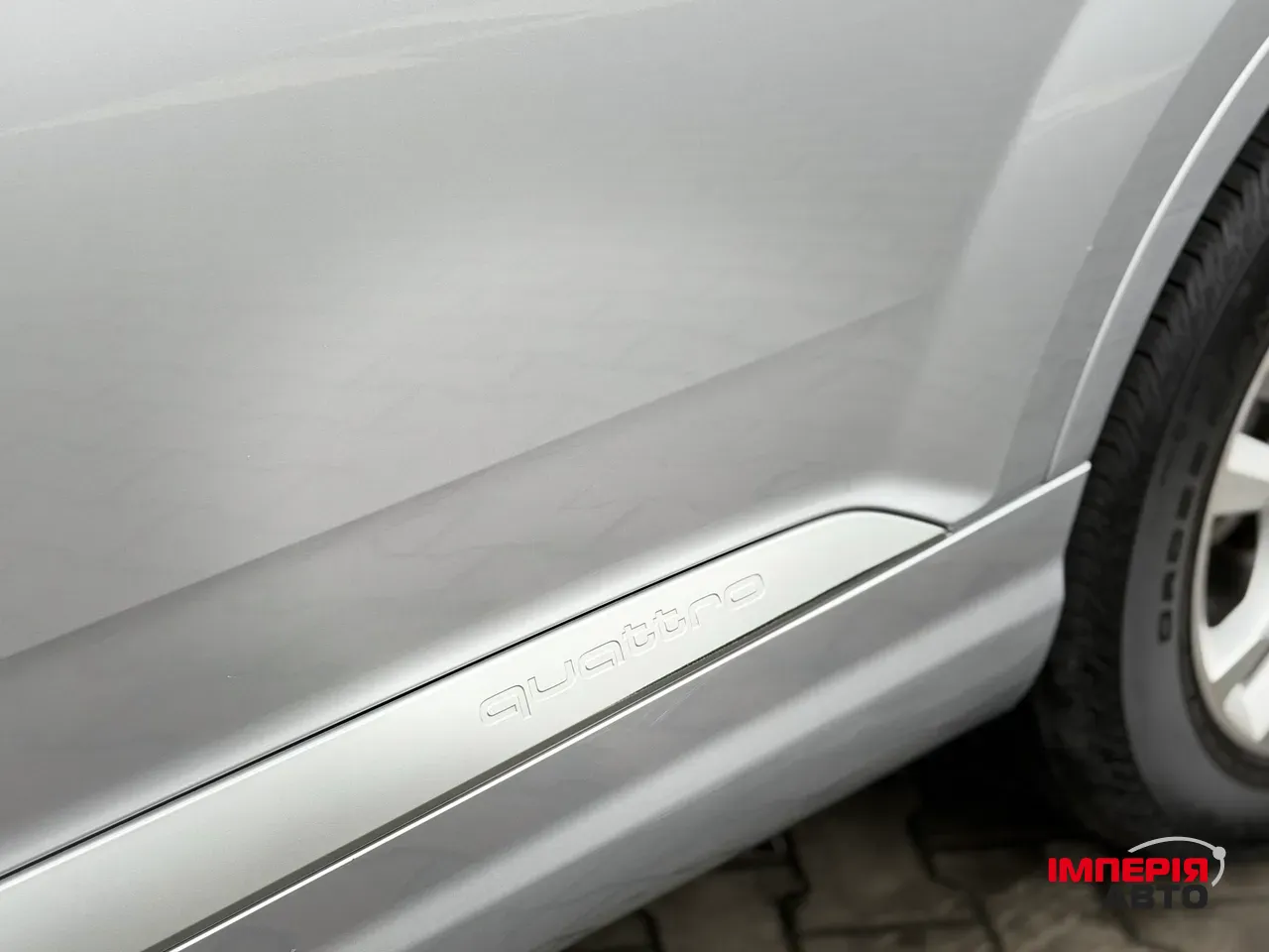 Audi Q7 - фото 6