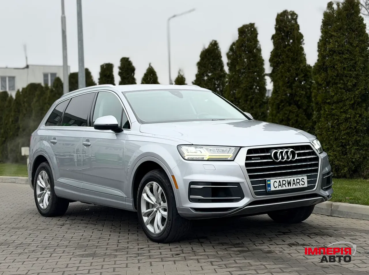 Audi Q7 - фото 17