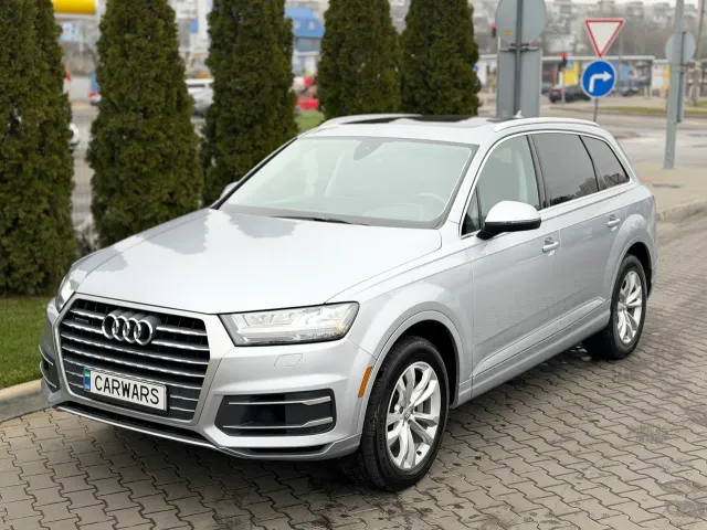 Audi Q7 - фото 2