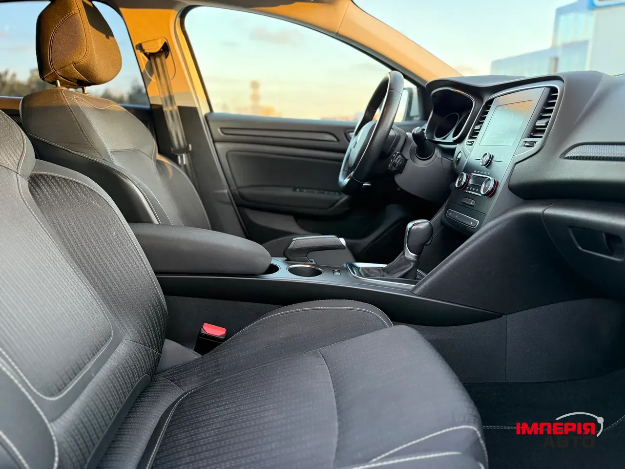 Renault Megane - фото 15