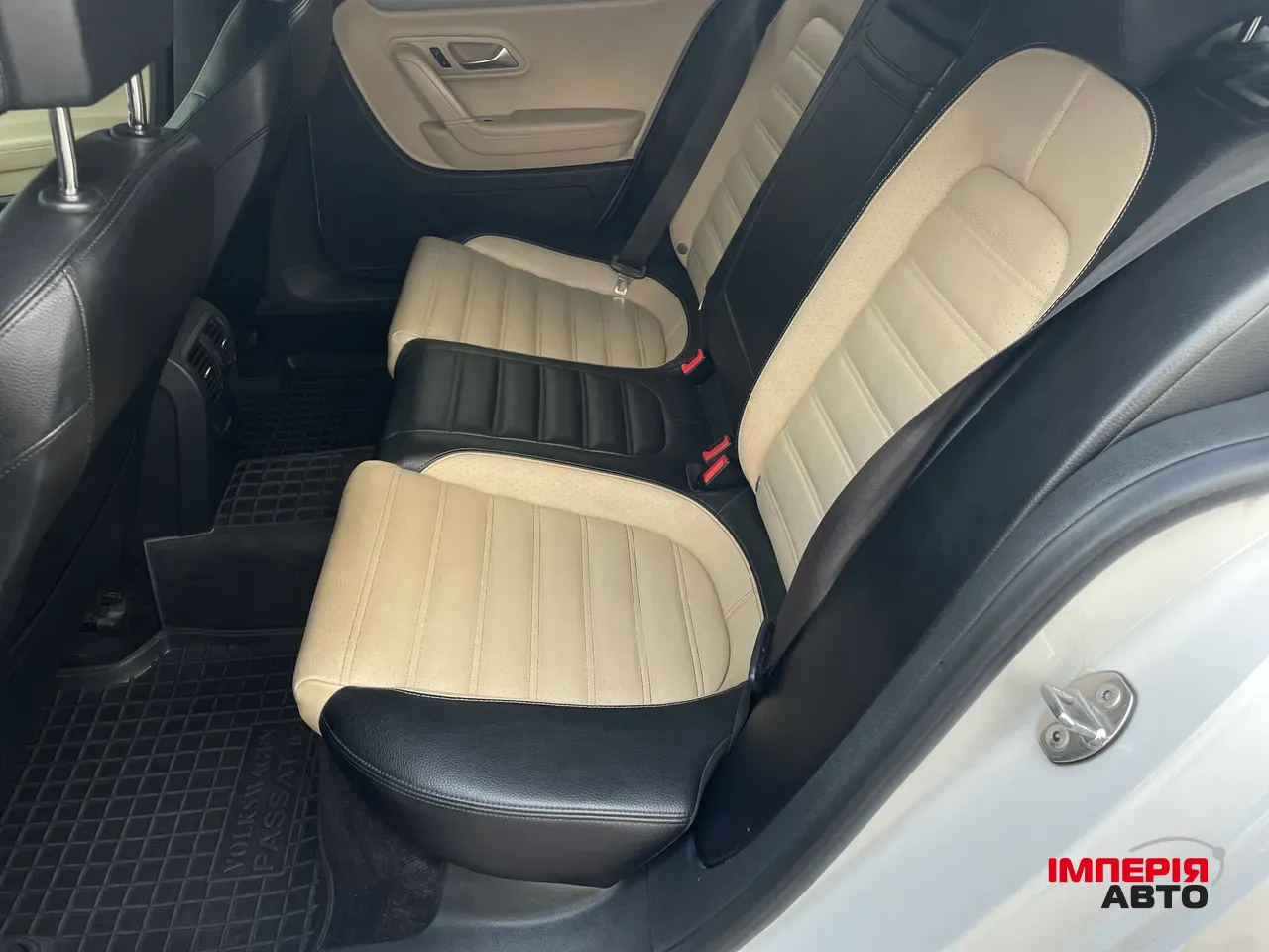 Volkswagen Passat CC - фото 11