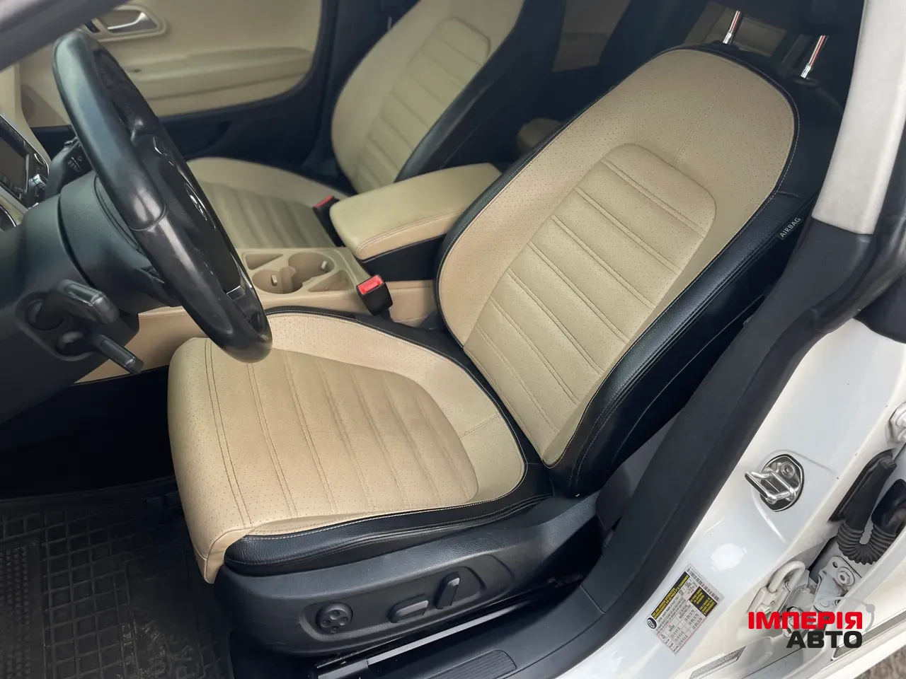 Volkswagen Passat CC - фото 7