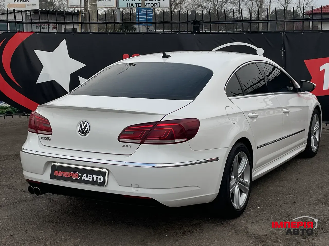 Volkswagen Passat CC - фото 13