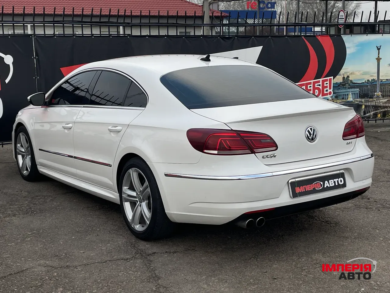 Volkswagen Passat CC - фото 15