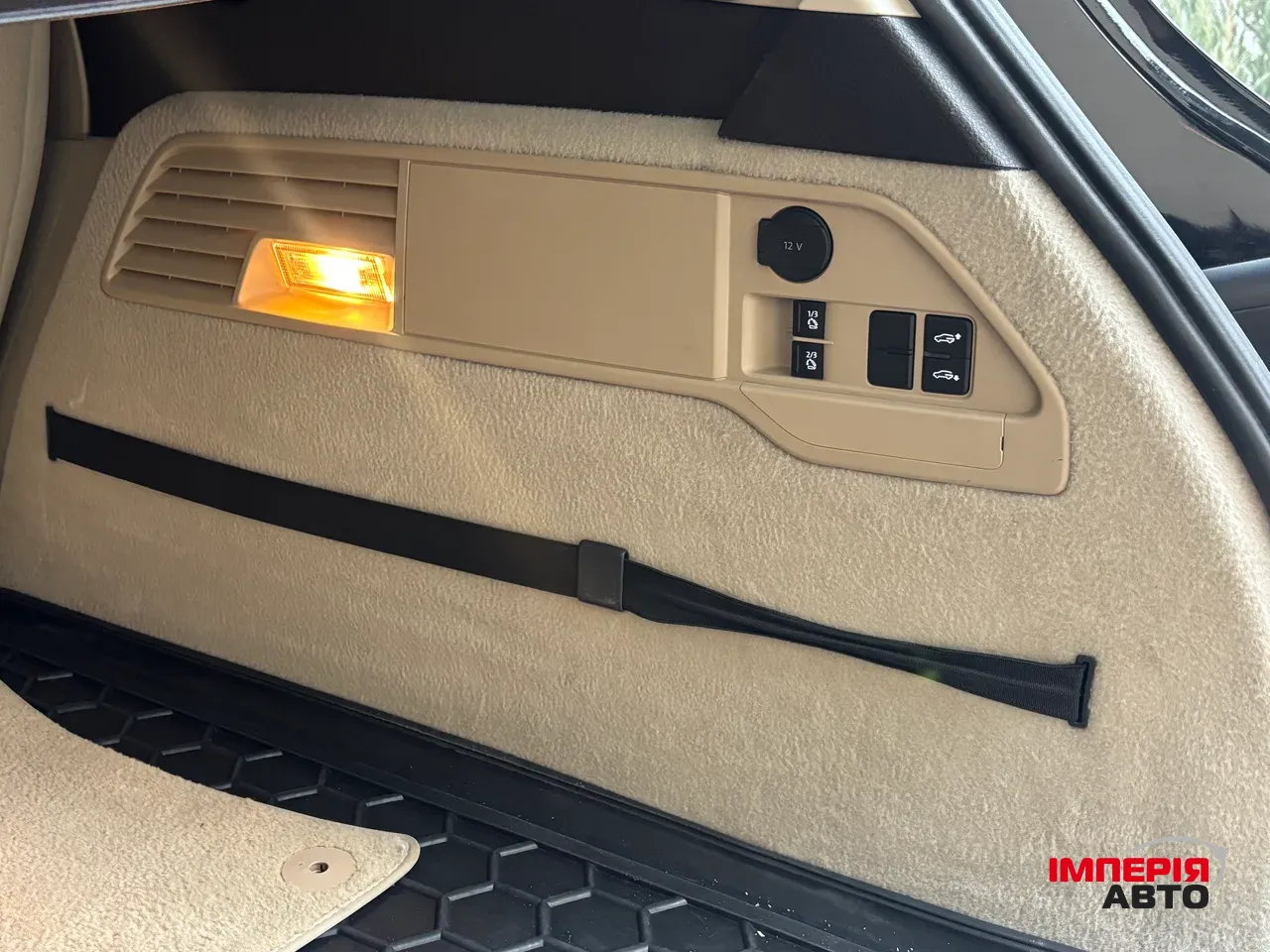 Volkswagen Touareg - фото 27