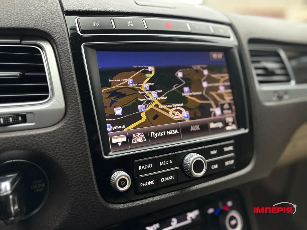 Volkswagen Touareg - фото 60