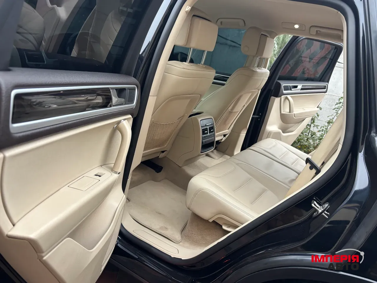 Volkswagen Touareg - фото 17