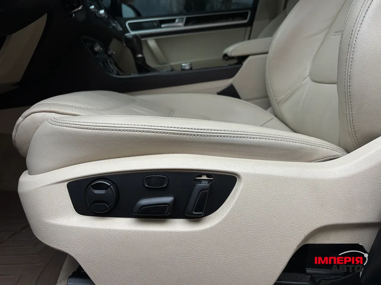 Volkswagen Touareg - фото 35