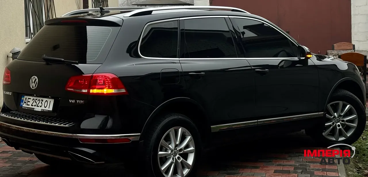 Volkswagen Touareg - фото 11