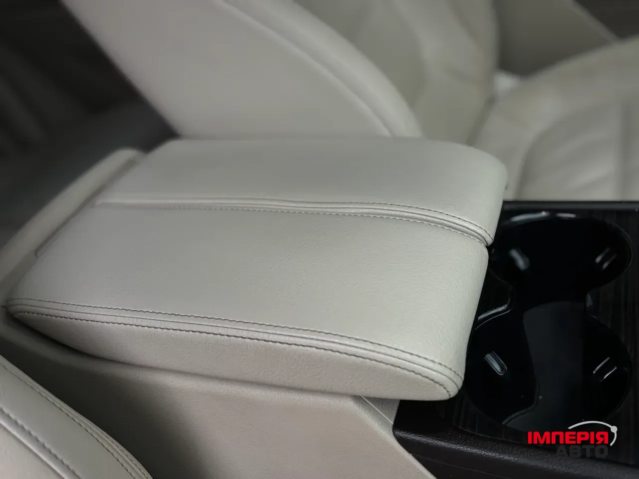 Volkswagen Touareg - фото 48