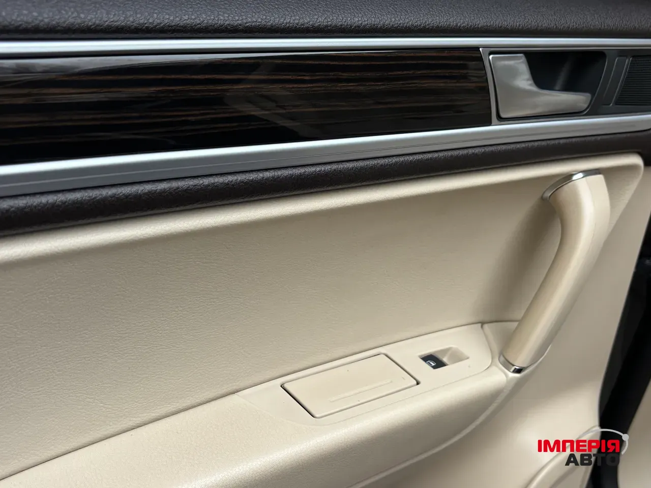 Volkswagen Touareg - фото 23