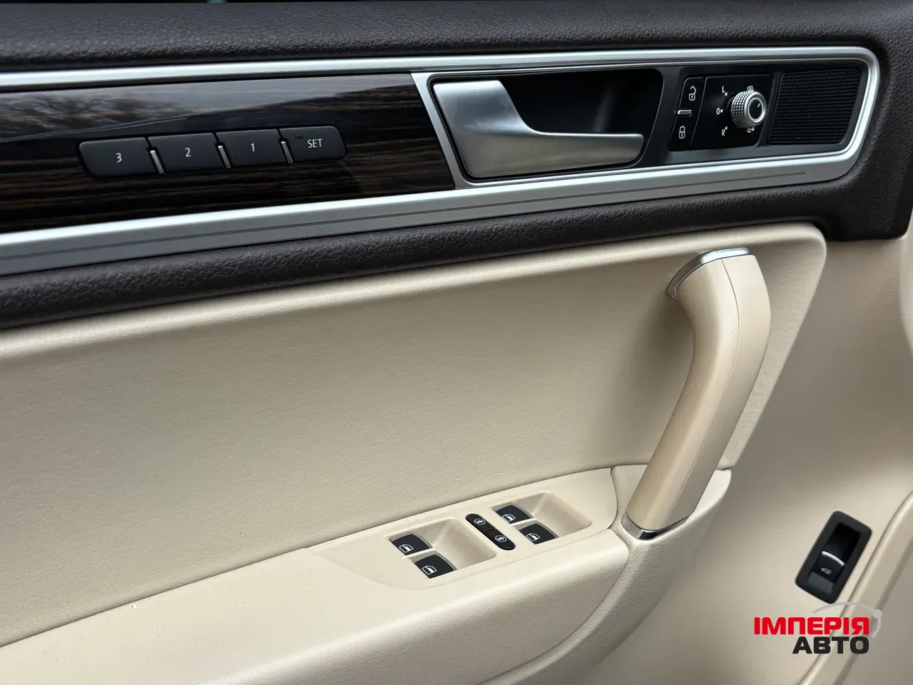 Volkswagen Touareg - фото 31