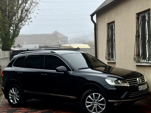 Volkswagen Touareg - фото 4