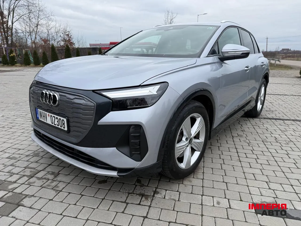 Audi Q4 e-tron - фото 1