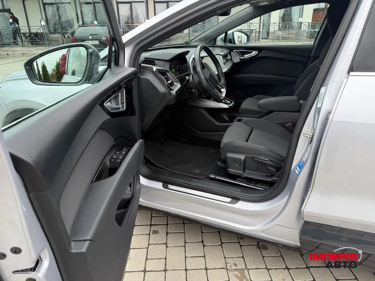 Audi Q4 e-tron - фото 18