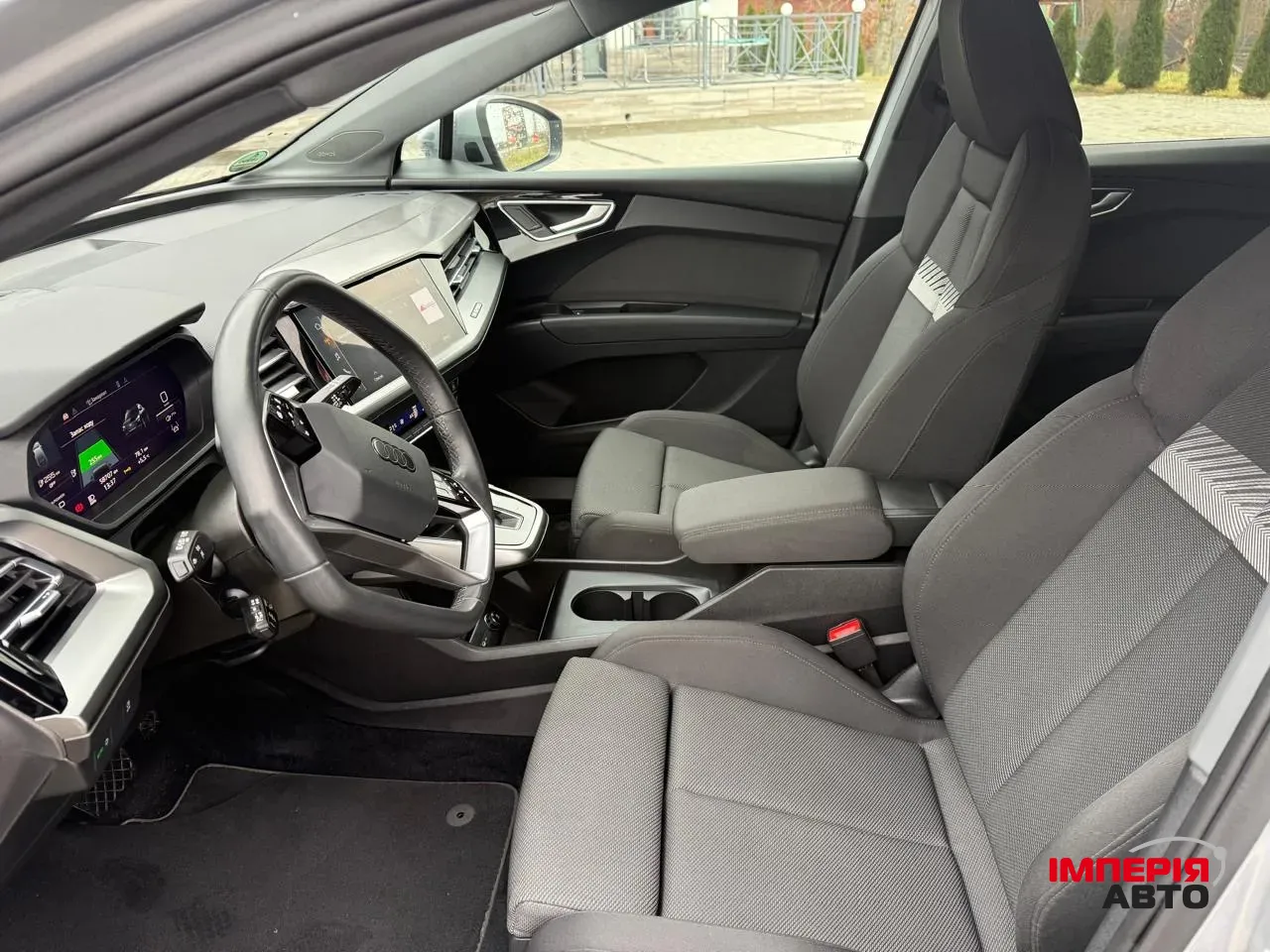 Audi Q4 e-tron - фото 17