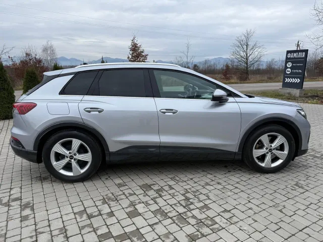 Audi Q4 e-tron - фото 3