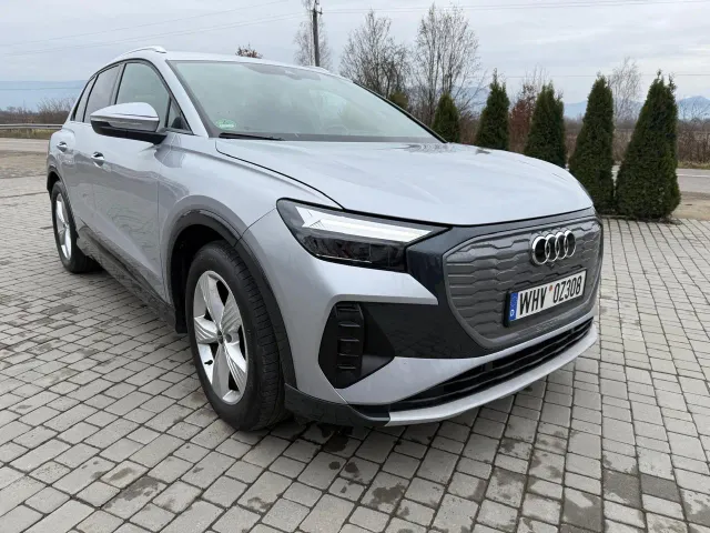Audi Q4 e-tron - фото 2