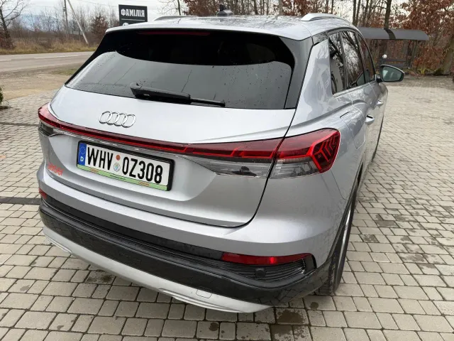 Audi Q4 e-tron - фото 5