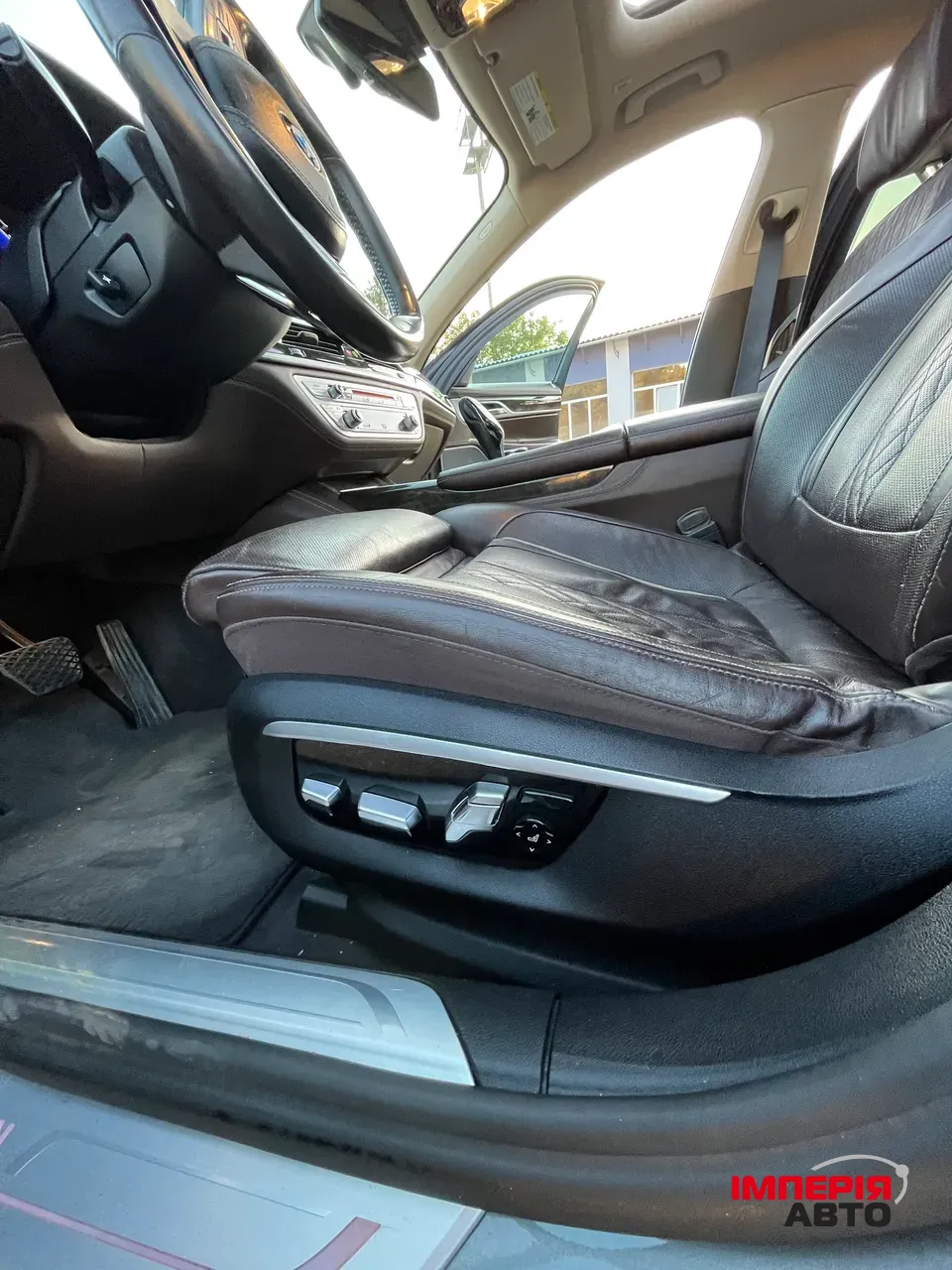 BMW 7 серії - фото 21