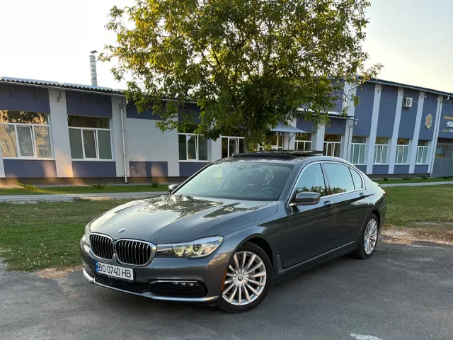 BMW 7 серії - фото 2