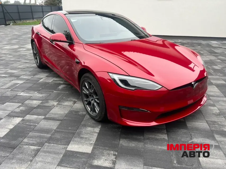 Tesla Model S - фото 3